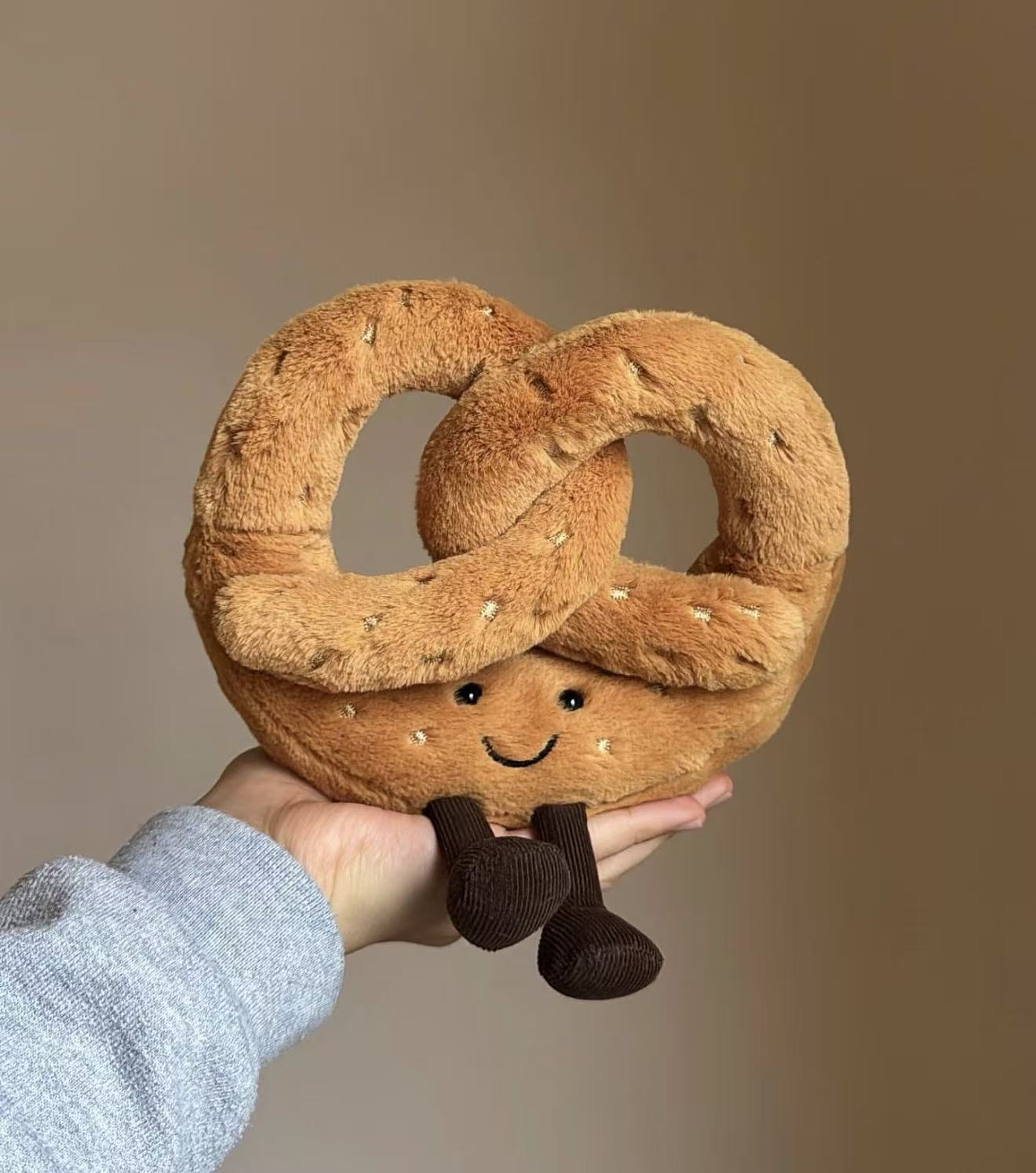 Jellycat Amuseable Pretzel